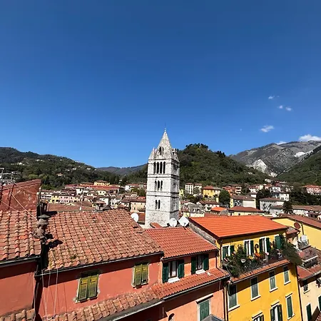 Elegante Attico Centro Storico - Panoramic View - Apartment Carrara